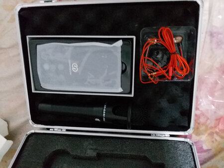 打开的一瞬间，就很激动，各种配件很全，客服服务态度很好，测试了很完美