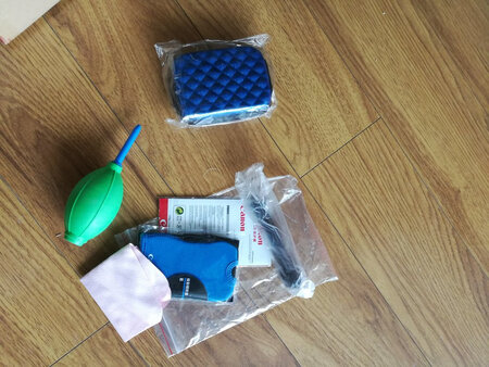 不错，漂亮。当然与原配的有一定差距。这个价格还送了几样东西，商家还是很有诚意的。赞。