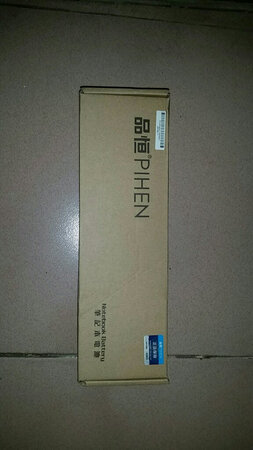 用了一段时间，感觉和原装一样，品质还不错。