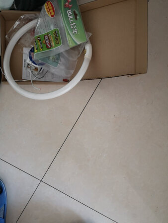 老顾客了！有3年时间了一直在这个店里买！物流快服务好！不错！