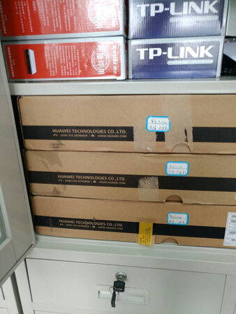 不得不说华为带着不错的跟我们换了，其他全是买的华为的s2700，感谢华为，感谢京东，感谢世界，人民感谢