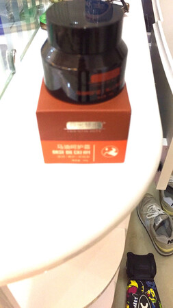 回头客哦……宝贝收到了，一如既往的满意，儿子用别的产品都过敏只有这个没问题?。