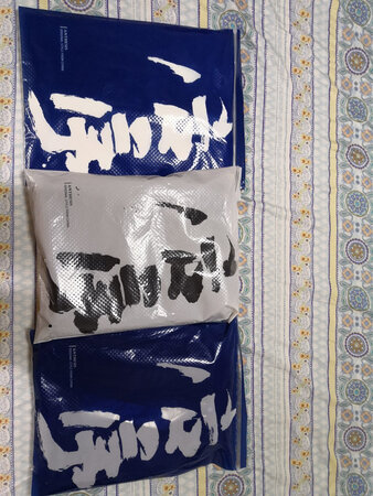 款型不错，面料柔软，质量很好，裤子就是稍微有点点长