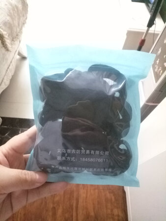 不错，很好的，我一次大人小孩的买了一堆，很不错。基本上可以用上一年了。