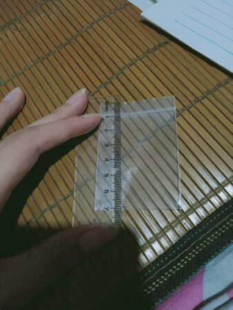 虽然三天才到，但是物流信息同步的很快，商品很好，尺寸一样，但是以后的消费者注意给的尺寸是整体，不是装东西的部分哦