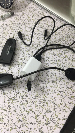 很理想，价格优惠，送充电头，还有就是音质不错！