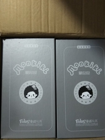 商品还不错，只是包装方式不太能接受，明明双人却要分开装，显的气氛不太好，所谓讲究成双嘛 还好时间还充分只能自己想办法重新找个盒子装在一起了。