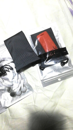 耳机声音很好，还送了几样，谢谢老板，祝你生意兴隆