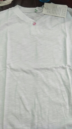 衣服收到了，试纯棉的，穿着舒服，不错!