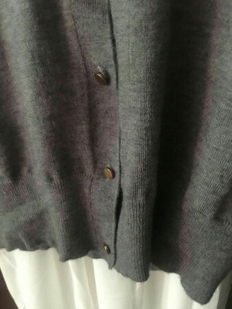 衣服质量很满意，洗后也一样哦。质量好有保障