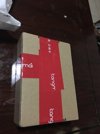 耳机线还较长，音质也还好。