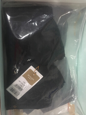 第一次买茜施尔的内衣，朋友介绍说很好穿，虽然样子不漂亮，收到货后穿了下，码数大了，提交换货，客户的态度非常好，服务非常到位，帮我解答各种问题，感谢茜家。下次肯定会回购的。很愉快的一次购物体验，对于我这种怕麻烦的人，一般不退换货的，只是内内还是要舒服点好。