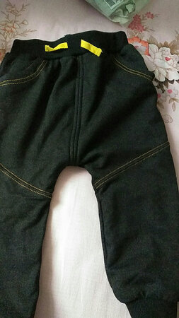买小了，跟客服联系换大一码，还没收到，客服态度很好，满意的一次购物。