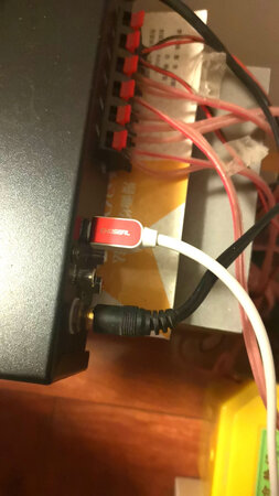 这个品牌值得信赖，信号传输好，播放效果不错，这个品牌买了好几根了。