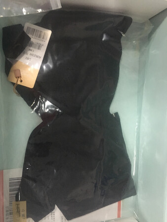 第一次买茜施尔的内衣，朋友介绍说很好穿，虽然样子不漂亮，收到货后穿了下，码数大了，提交换货，客户的态度非常好，服务非常到位，帮我解答各种问题，感谢茜家。下次肯定会回购的。很愉快的一次购物体验，对于我这种怕麻烦的人，一般不退换货的，只是内内还是要舒服点好。