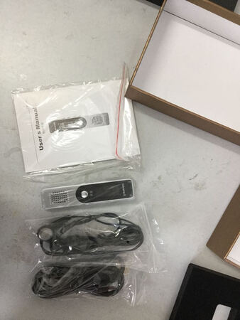 之前买了两个别的品牌的都坏了不好用，这个好用，充电电池也耐用准备再买一个