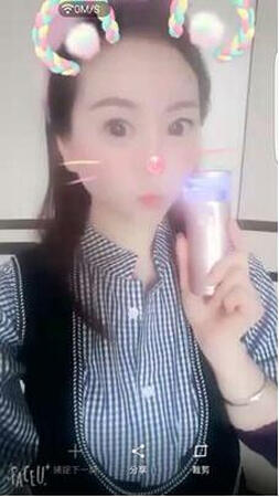 特意使用了段时间现在才来评论，很好用，都离不开它了，很小巧，携带非常方便，喷在脸上特舒服皮肤一年四季都要补水，放在包里也方便，为了皮肤补水很值得！
