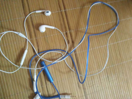 只是麦克风小了点