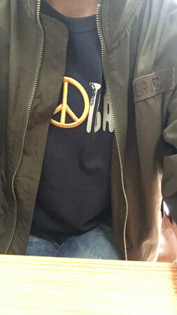 一直以来都是穿AK的服装，纯棉面料舒适柔软！