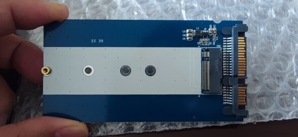 连拓 M.2/NGFF转SATA3.0硬盘转接板 笔记本电脑内置2.5英寸SATA接口SSD固态硬盘盒子扩展卡 E610 晒单实拍图