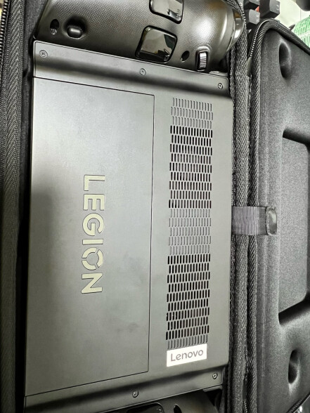 联想拯救者掌机 LEGION Go掌上游戏机 windows11便携游戏本AMD锐龙Z1Extreme 8.8英寸 标配游戏手柄16G+512GB 晒单实拍图