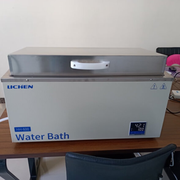 力辰科技（lichen） 电热数显恒温水浴锅化验双孔四孔六孔试验恒温水槽生物实验室 HH-600(38L) 晒单实拍图