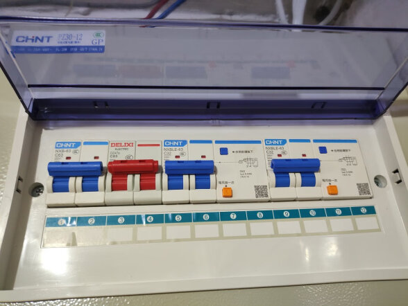 正泰（CHNT）PZ30-12 配电箱家用强电箱空开箱装断路器强电布线箱 明装强电箱配电箱体 晒单实拍图