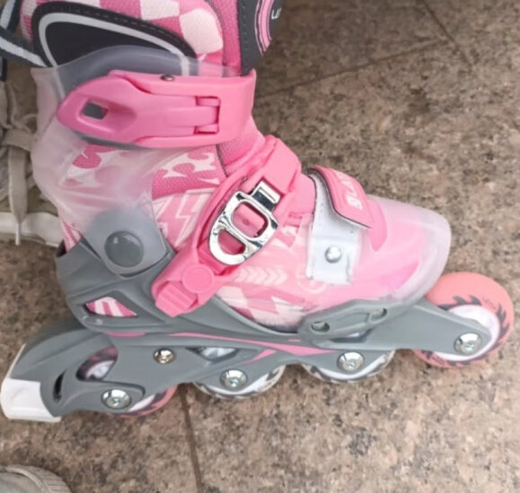 京东京造溜冰鞋男女儿童6码可调轮滑鞋多功能单双排旱冰鞋直排轮 粉色 S码 实拍图