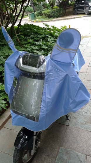 雨航（YUHANG）户外骑行电动瓶摩托车雨衣加大厚雨披大帽檐带面罩4XL拼色藏青蓝 实拍图