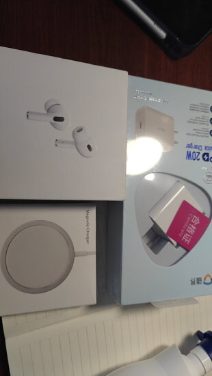 苹果airpods pro二代苹果无线蓝牙耳机第二代2代 支持主动降噪 MagSafe磁吸充套装【闪电接口】 实拍图