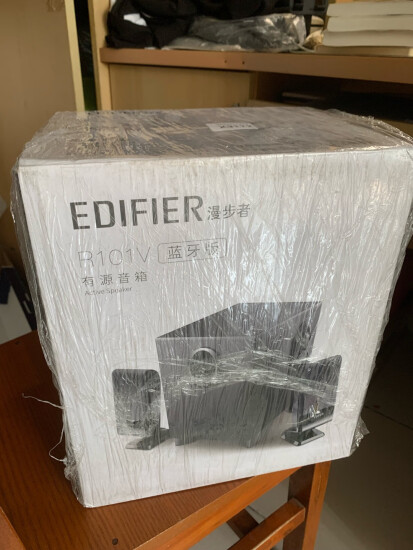 漫步者 （EDIFIER） R101V 蓝牙版电脑音响 蓝牙音箱 台式机笔记本桌面音响 游戏音响 黑色 实拍图