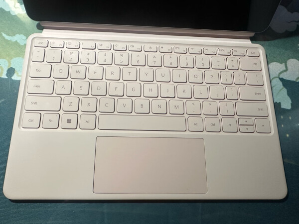 华为HUAWEI MateBook E Go性能版12.35英寸二合一笔记本电脑办公本 2.5K护眼全面屏16+1TB WIFI（雪域白） 实拍图