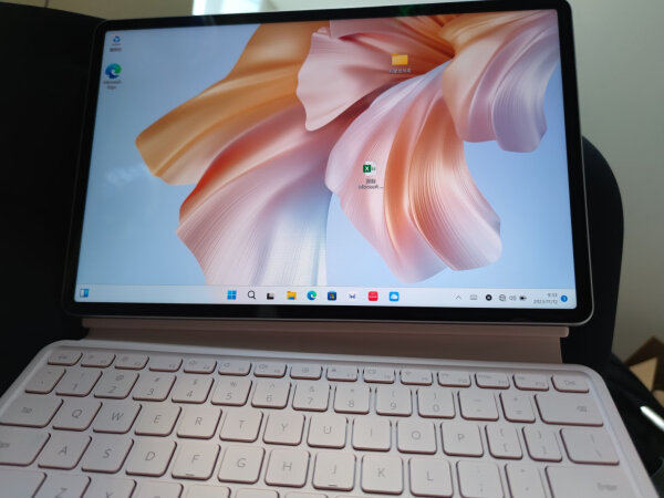 华为HUAWEI MateBook E Go性能版12.35英寸二合一笔记本电脑办公本 2.5K护眼全面屏16+1TB WIFI（雪域白） 实拍图