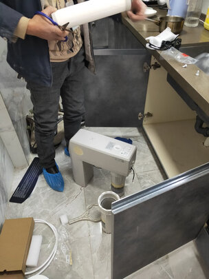 净水器|看完不迷路：史密斯净水器好还是沁园好?细节对比区别测评