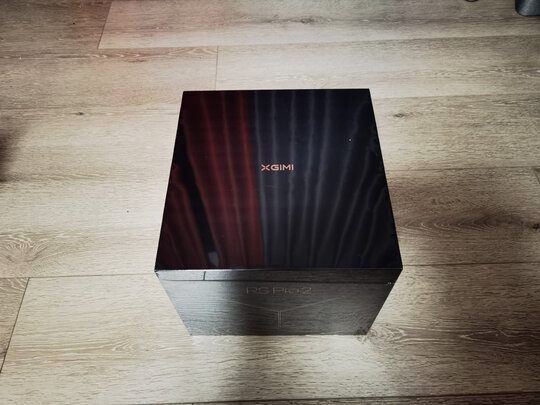 极米RS Pro2晨曦金限定版选购容忽然的三大要点
