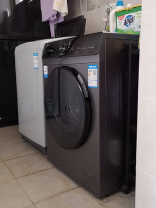 %title插图%num 海尔(Haier)滚筒洗衣机全自动10KG 智能投放 蒸汽除菌洗烘一体 香薰洗EG100HPLUS6SU1