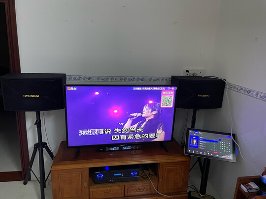 HYUNDAIHY810+AV1100+GB03点歌机|HYUNDAIHY810+AV1100+GB03点歌机到底怎么样，参数如何！