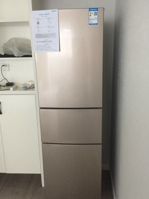 冰箱|外观展示美的213TM(E)冰箱怎么样?多少人不看这被坑了
