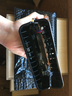 讯景（XFX）RX 560XT 8G 黑狼版怎么样,优缺点秘密解说,幸好看了!