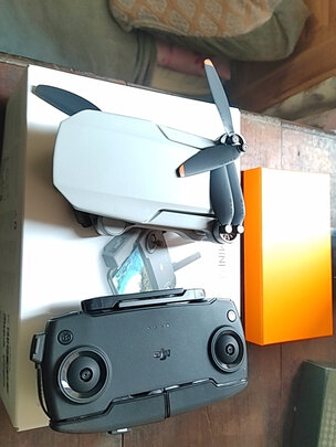 大疆(dji) 大疆 dji mini 2 航拍小飞机 便携可折叠无人机航拍器 畅飞