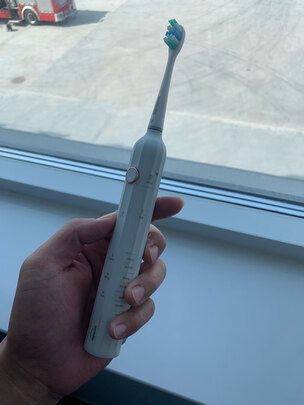 电动牙刷