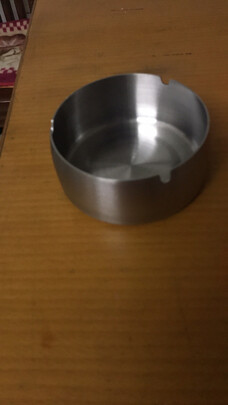 烟灰缸