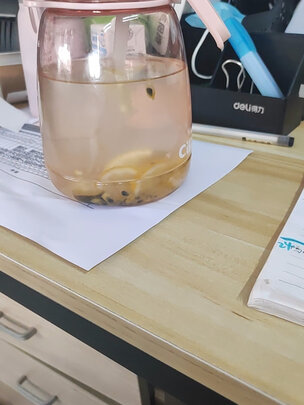 吸管水杯