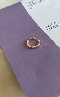 玫瑰金耳环
