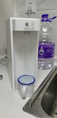 饮水机