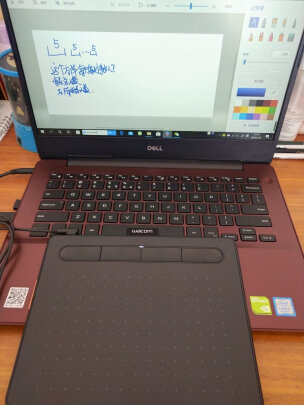 Wacom CTL-4100/K0对比柔宇RO-F930-A区别有吗？做工哪款比较好？哪个时尚大气？