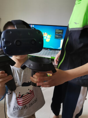 HTC VIVE-P120好不好？佩戴舒服吗？用着很爽吗？