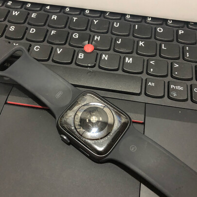Apple Watch Series 5和Series4有什么区别呢？到底哪个好呢？