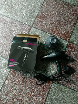 电吹风