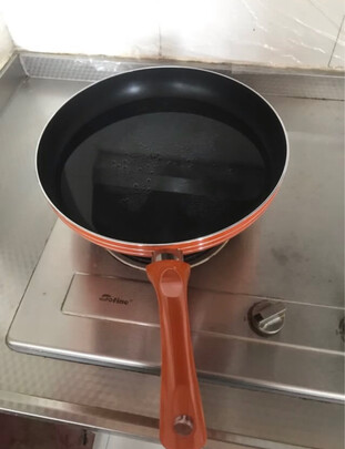 不粘锅